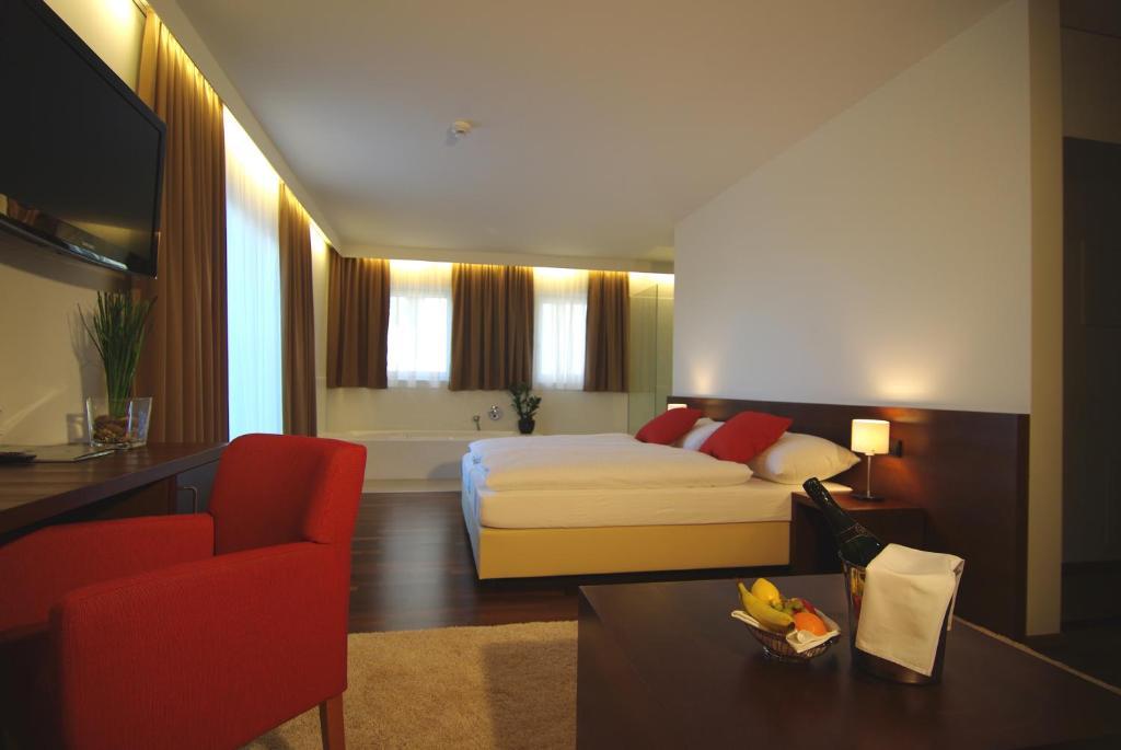 Hotel & Restaurant Christkindlwirt Щайр Стая снимка